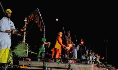 वैशाख की पूर्णिमा पर आदिगंगा गोमती की गई भव्य आरती