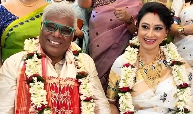 बॉलीवुड के अभिनेता आशीष विद्यार्थी ने 60 साल में की दूसरी शादी