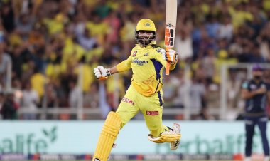 पांचवी बार आईपीएल चैम्पियन बनी चेन्नई सुपरकिंग्स, फाइनल में गुजरात को 5 विकेट से दी मात