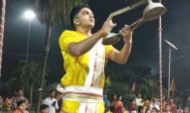 गंगा आरती करने वाले विभु ने पास की नीट परीक्षा, मुख्यमंत्री योगी ने दी बधाई
