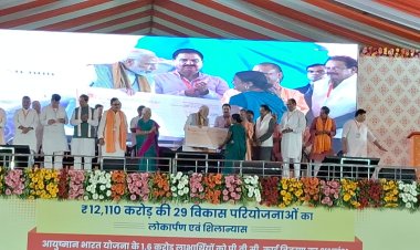 प्रधानमंत्री ने काशी सहित पूरे पूर्वांचल को 12,110 करोड़ की विकास परियोजनाओं की दी सौगात