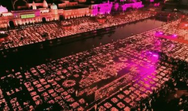 दीपोत्सव : गिनीज बुक ऑफ वर्ल्ड रिकॉर्ड की टीम कर रही दीयों की गणना