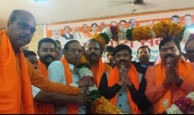 सपा सरकार में व्यापारी गुंडा टेक्स देकर हो गया था परेशान: नन्दी