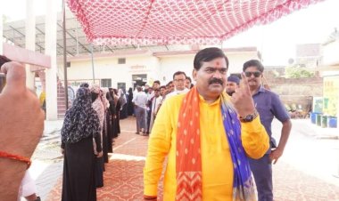 प्रतापगढ़ लोकसभा सीट पर दोपहर तीन बजे तक 41.94 प्रतिशत मतदान