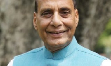 राजनाथ सिंह ने एक लाख, 35 हजार मतों के अंतर से रविदास मेहरोत्रा को हराया