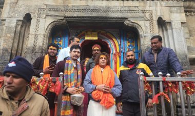 सोनू निगम पहुंचे केदारनाथ, दर्शन कर संघर्ष के दौर को किया याद