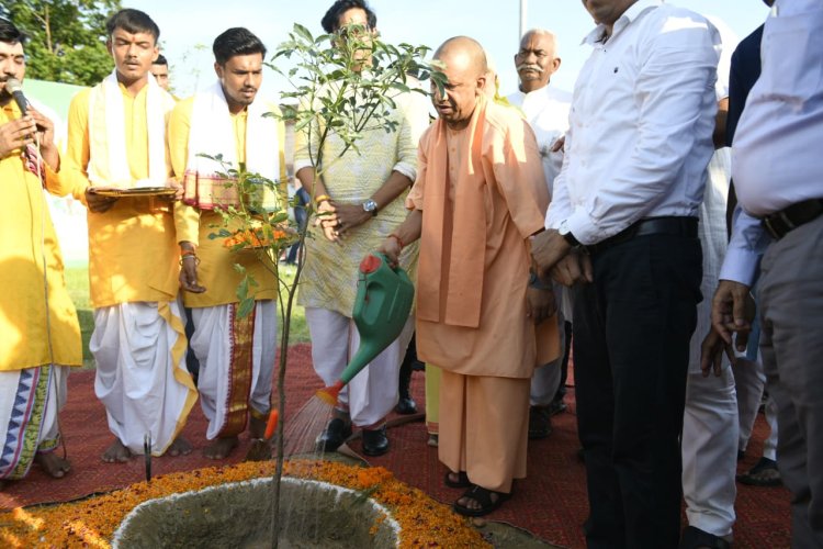 उत्तर प्रदेश ने 36.50 करोड़ पौधरोपण का लक्ष्य हासिल कर रचा कीर्तिमान : मुख्यमंत्री