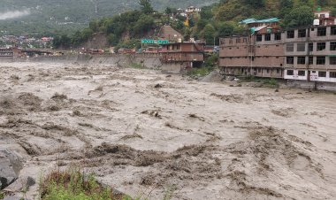 बारिश और बादल फटने से कुल्लू जिला में भारी तबाही