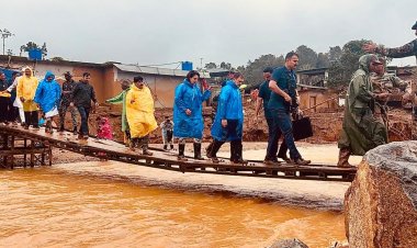 कांग्रेस नेता राहुल गांधी और प्रियंका गांधी वाड्रा ने भूस्खलन प्रभावित वायनाड का किया दौरा