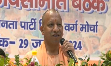 भारतवासियों के लिए गौरव, विजेता और चैंपियन हैं विनेश : सीएम योगी