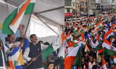 भोपाल में तिरंगा यात्रा शुरू, मुख्यमंत्री ने ओलंपियन विवेक सागर व ऐश्वर्य प्रताप काे किया सम्मानित