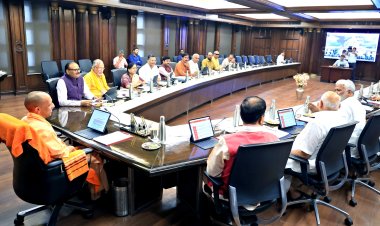 योगी कैबिनेट का बड़ा फैसला, 24 साल बाद बढ़ाई संस्कृत विद्यालयों-महाविद्यालयों के विद्यार्थियों की छात्रवृत्ति