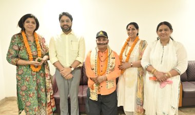 कारगिल युद्ध के नायक दीपचंद ने बाबा विश्वनाथ के दरबार में लगाई हाजिरी