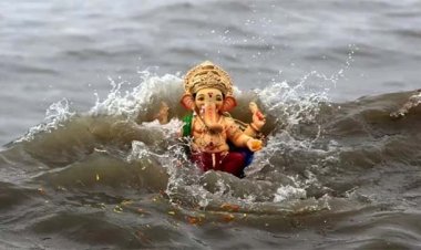 मुंबई में भगवान गणेश की 7,574 मूर्तियों का विसर्जन
