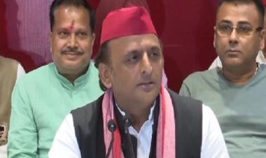 मुख्यमंत्री योगी और सपा अध्यक्ष अखिलेश में जुबानी हमले तेज होने से उप्र में सियासी पारा चढ़ा