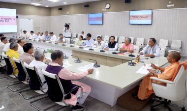 सीएम योगी का एलान, 10 अक्टूबर से पहले सड़कों को बनाएं गड्ढामुक्त