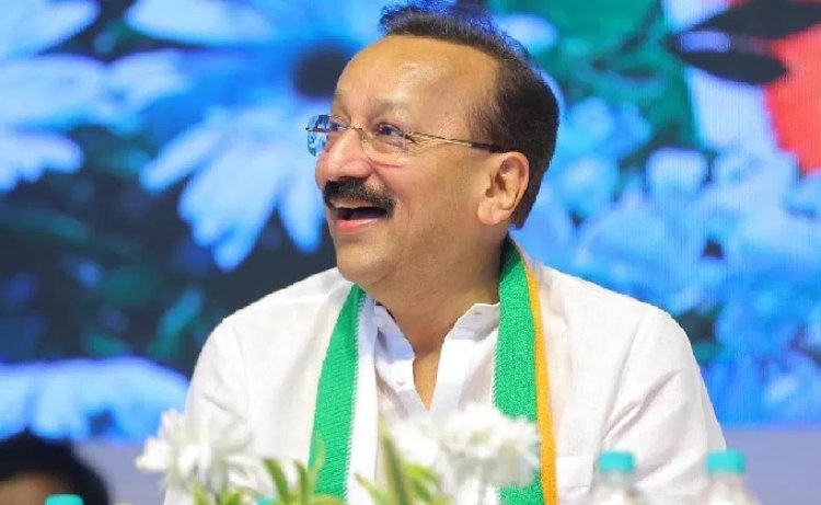बाबा सिद्दीकी की हत्या के बाद विपक्ष ने कानून व्यवस्था पर उठाए सवाल, सीएम शिंदे बोले- दोषियों को बख्शेंगे नहीं
