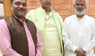 कैबिनेट मंत्री स्वतंत्र देव सिंह ने मां विंध्यवासिनी के दरबार में की पूजा-अर्चना