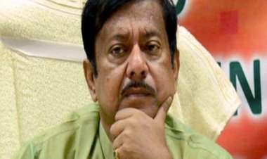 जेल में बंद, फिर भी ज्‍योतिप्रिय मल्लिक हैं खाद्य निगम के अध्यक्ष, उठ रहे हैं गंभीर सवाल