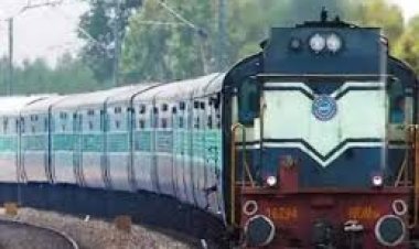 महाकुंभ में आस्था की डुबकी लगाने के लिए मुरादाबाद रेल मंडल चलाएगा पांच विशेष ट्रेनें