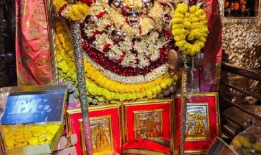 महाभैरवाष्टमी पर कालभैरव दरबार में श्रद्धालुओं की उमड़ी भीड़,देर रात महाआरती