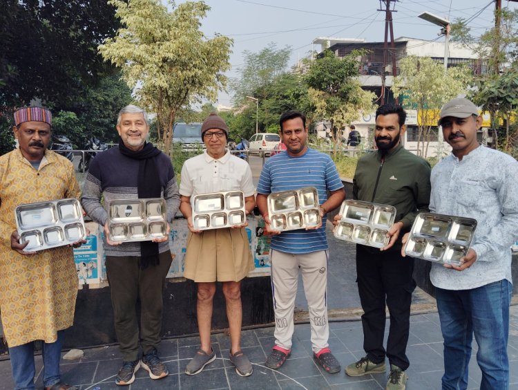 एक अनूठी पहल, प्रयागराज में महाकुंभ को प्लास्टिक प्रदूषण से बचाने की जा रही थाली संग्रह