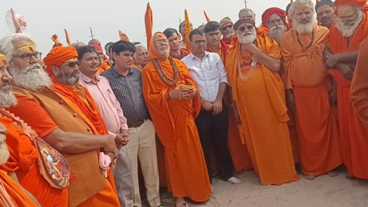 महाकुम्भ में शिविर लगाने के लिए दण्डी संतों ने किया पूजन