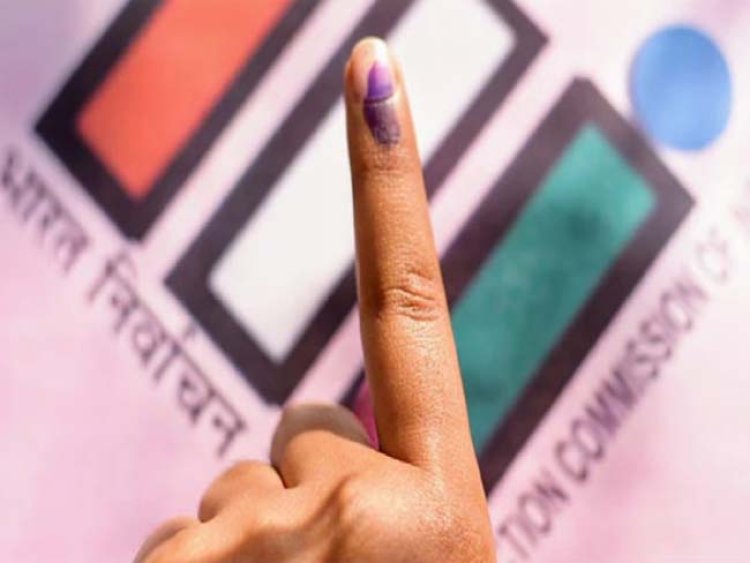 महाराष्ट्र विस चुनाव की मतगणना, रुझानों में एनडीए गठबंधन 199 सीटों पर आगे