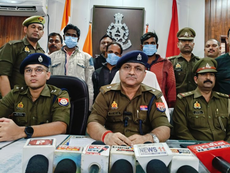 माेबाइल के खातिर कर दी गई युवक की हत्या, तीन गिरफ्तार