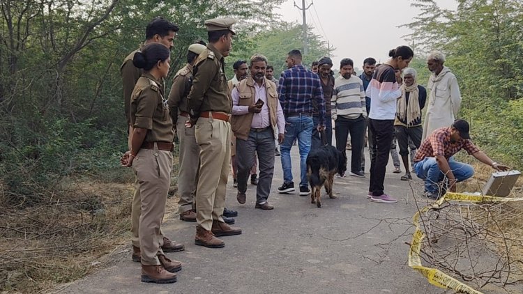 युवक का झाडिय़ों में मिला शव, परिजनों ने हत्या करने के लगाए आरोप