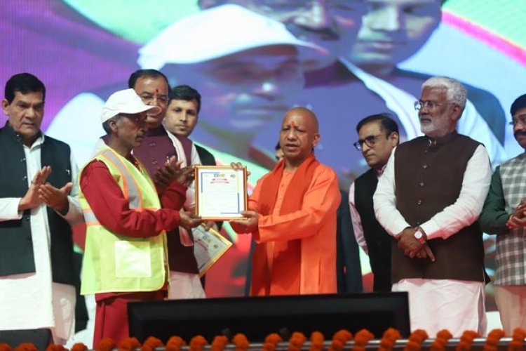 महाकुम्भ दुनिया के मंचों पर भारत की समृद्ध सांस्कृतिक विरासत की छाप छोड़ेगा : सीएम योगी