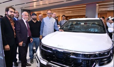 उप मुख्यमंत्री ने किया कार कंपनी एसएएस किआ शोरूम का उदघाटन