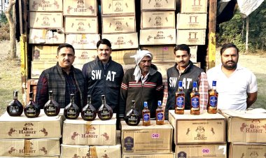 अन्तर्राज्यीय शराब तस्कर 12 लाख रुपये की शराब के साथ गिरफ्तार