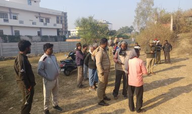 बड़ागांव भेलखा में युवक की ईंट से सिर कूंच कर हत्या, पुलिस छानबीन में जुटी