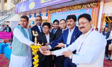 वालीबाल टूर्नामेंट : तिरूवंतपुरम ने कोलकाता को दी मात, अहमदाबाद ने मुंबई को हराया