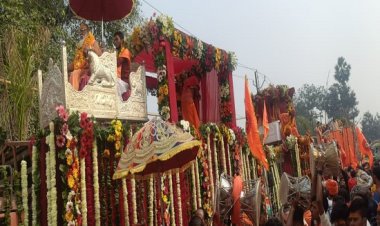 ब्रह्मचारियों के अखाड़े में दिखा महाकुम्भ का वैभव