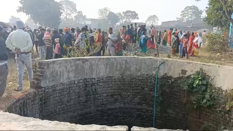 लातेहार में नाबालिग का शव मिला, नाराज लोगों ने सड़क पर लगाया जाम