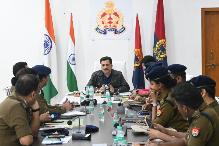 महाकुंभ प्रयागराज : वाराणसी में 10 करोड़ श्रद्धालु आएंगे, 05-05 किमी की दूरी पर खुलेगी पुलिस चौकी
