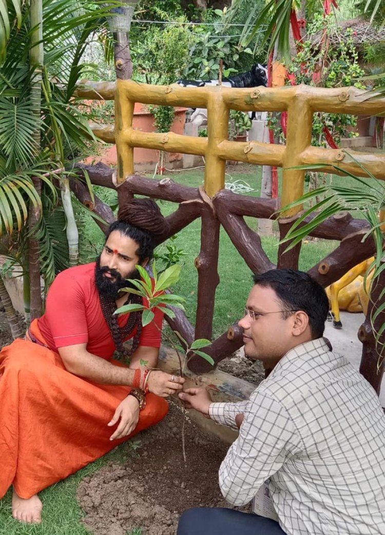महाकुम्भ में भक्तों को वितरित होगा बड़े हनुमान मंदिर का महाप्रसाद