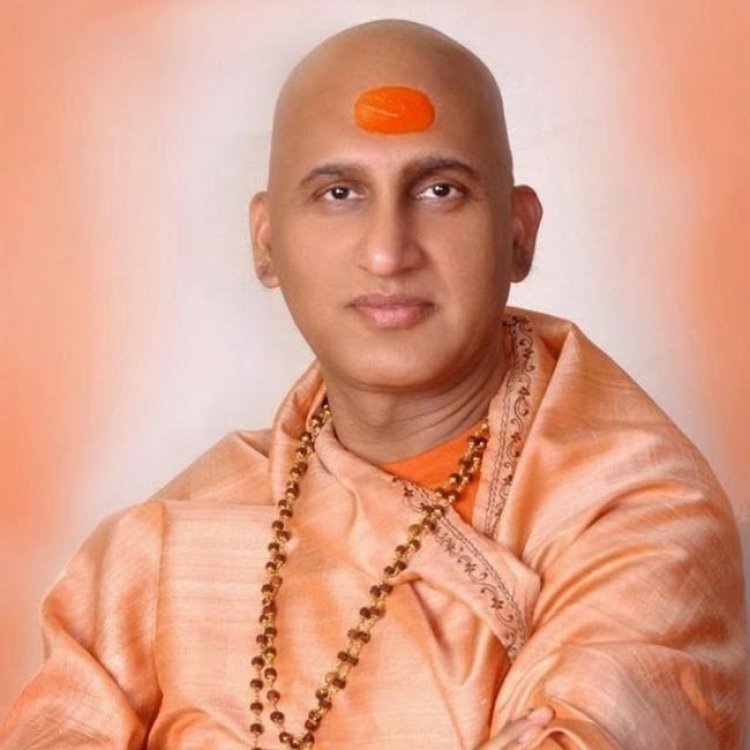 ’सनातन के सूर्य’ हैं योगी आदित्यनाथ, सकुशल निभा रहे संरक्षक की भूमिका : स्वामी अवधेशानंद गिरी