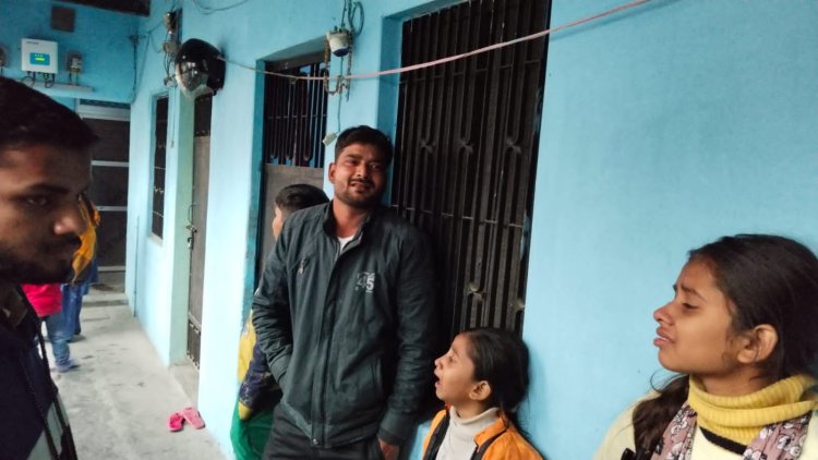 वाराणसी :नक्खीघाट के एक मकान में लगी आग, वृद्ध की मौत