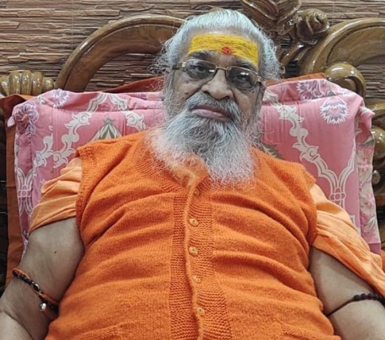 सीएम योगी में दिखती है प्रदेश को उन्नति के पथ पर ले जाने की प्रतिबद्धता : स्वामी वासुदेवानंद सरस्वती