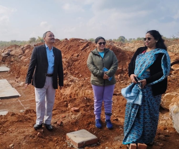 विंध्य विश्वविद्यालय निर्माण में धीमी प्रगति पर नाराज़गी, मजदूरों की संख्या बढ़ाने के निर्देश