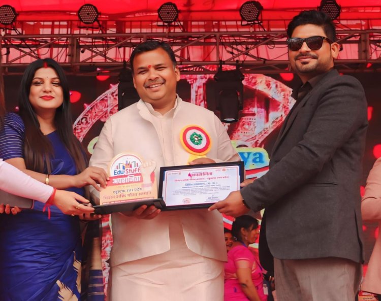 दशाश्वमेध थाने में फरियादी महिला से अभद्रता के आरोपी एसएचओ लाइन हाजिर