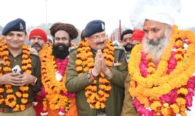  धूमधाम से श्री पंचायती नया उदासीन अखाड़ा के संत छावनी में किया प्रवेश