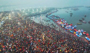 पौष पूर्णिमा स्नान के साथ शुरू हुआ धर्म और आध्यात्म का महाकुम्भ