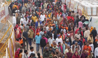 प्रयागराज से अयोध्या पहुंचा श्रद्धालुओं का सैलाब