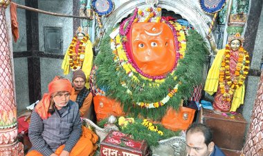 माघ चतुर्थी पर बड़ा गणेश के दरबार में उमड़े श्रद्धालु, लगी दर्शन के लिए लम्बी कतार