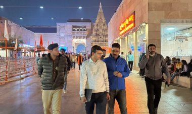 उज्जैन: कलेक्टर व एसपी ने प्रयागराज में अखाड़ों के संतो से चर्चा कर ली जानकारी