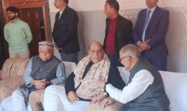 रक्षामंत्री राजनाथ सिंह ने भाजपा नेता से संबंध निभाया,पौत्री के विवाह समारोह में हुए शामिल